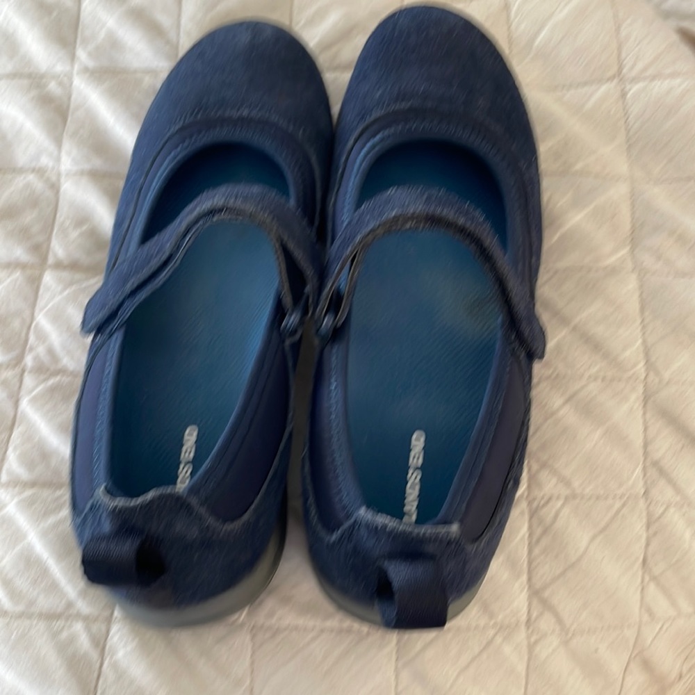 Women’s Blue Suede Lands End Mary Janes size 7.5